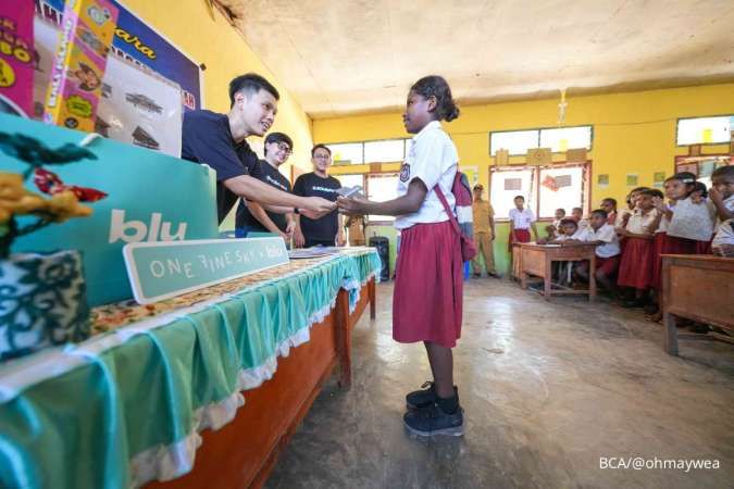 BCA Digital Donasikan 650 Seragam Lewat Kolaborasi One Fine Sky x blu