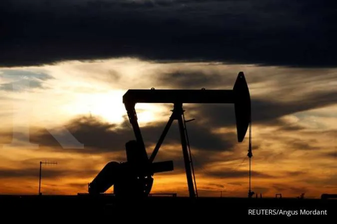 Oil prices hit nine-month high after inventory draw