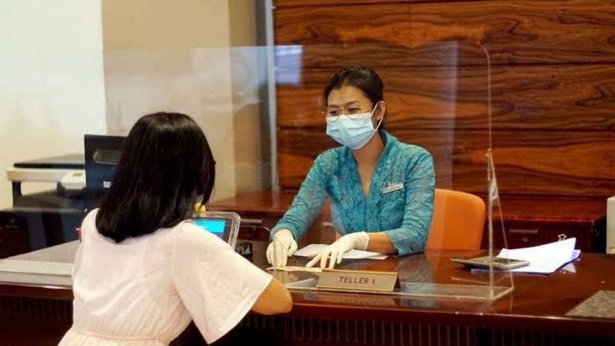 Mengejar Harum Bunga Simpanan Sampai BPR