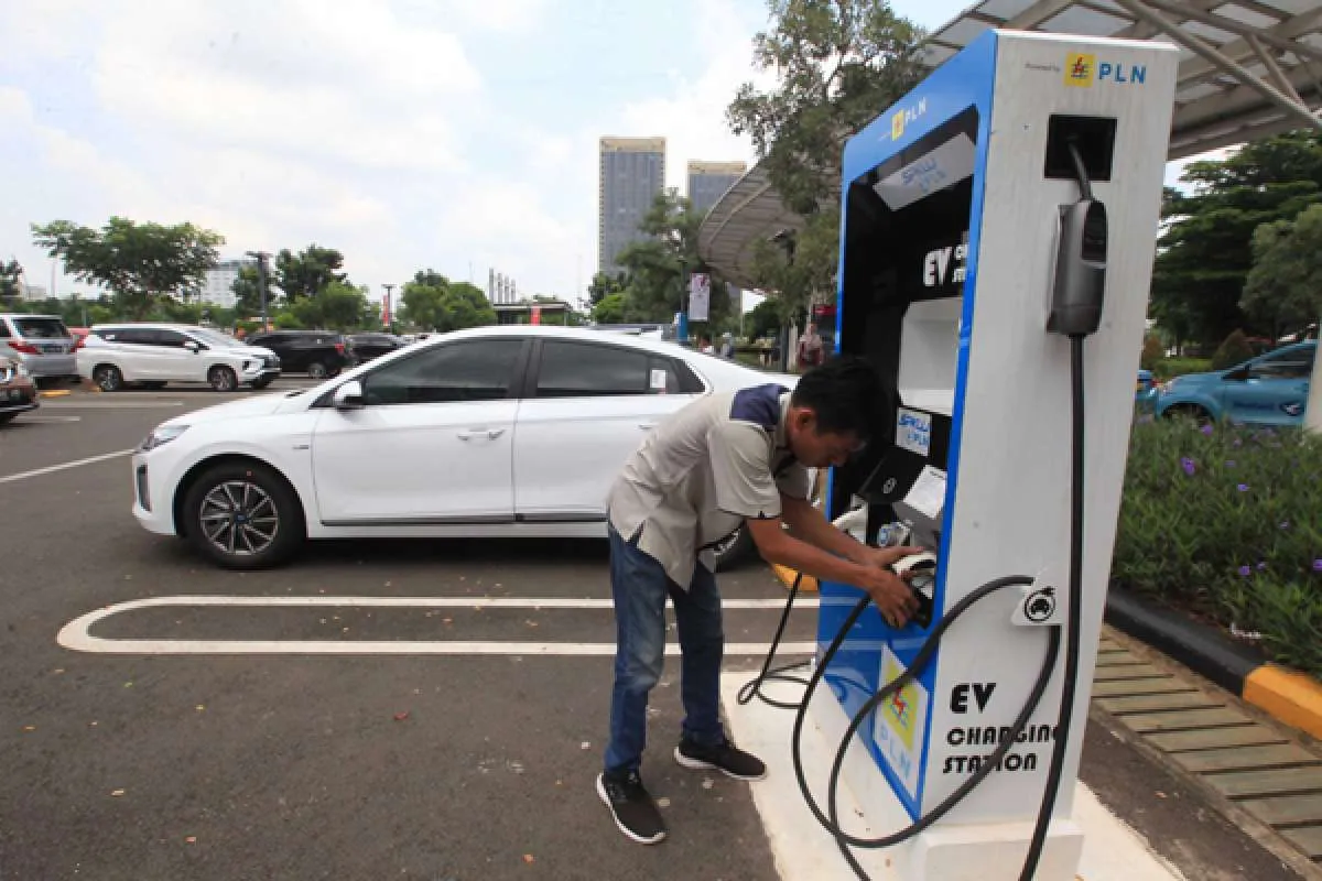 PLN bangun 16 SPKLU di berbagai kota besar di Indonesia