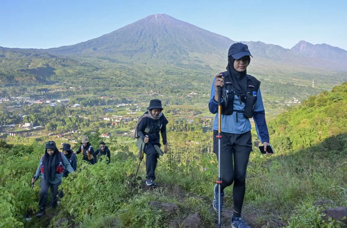 Catat! Ini 10 Gunung di Indonesia yang Buka Jalur Pendakian pada 17 Agustus 2024