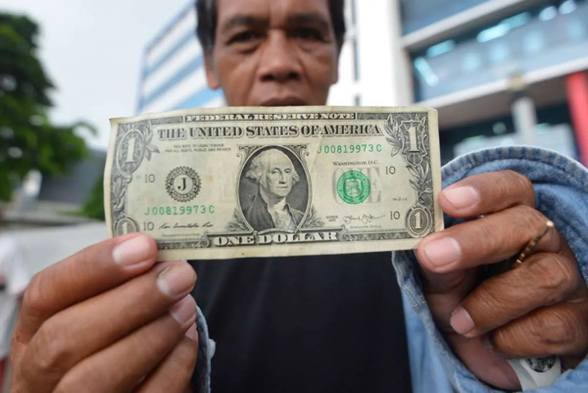 Rupiah terkapar, BI wajibkan penggunaan rekening rupiah bagi investor asing
