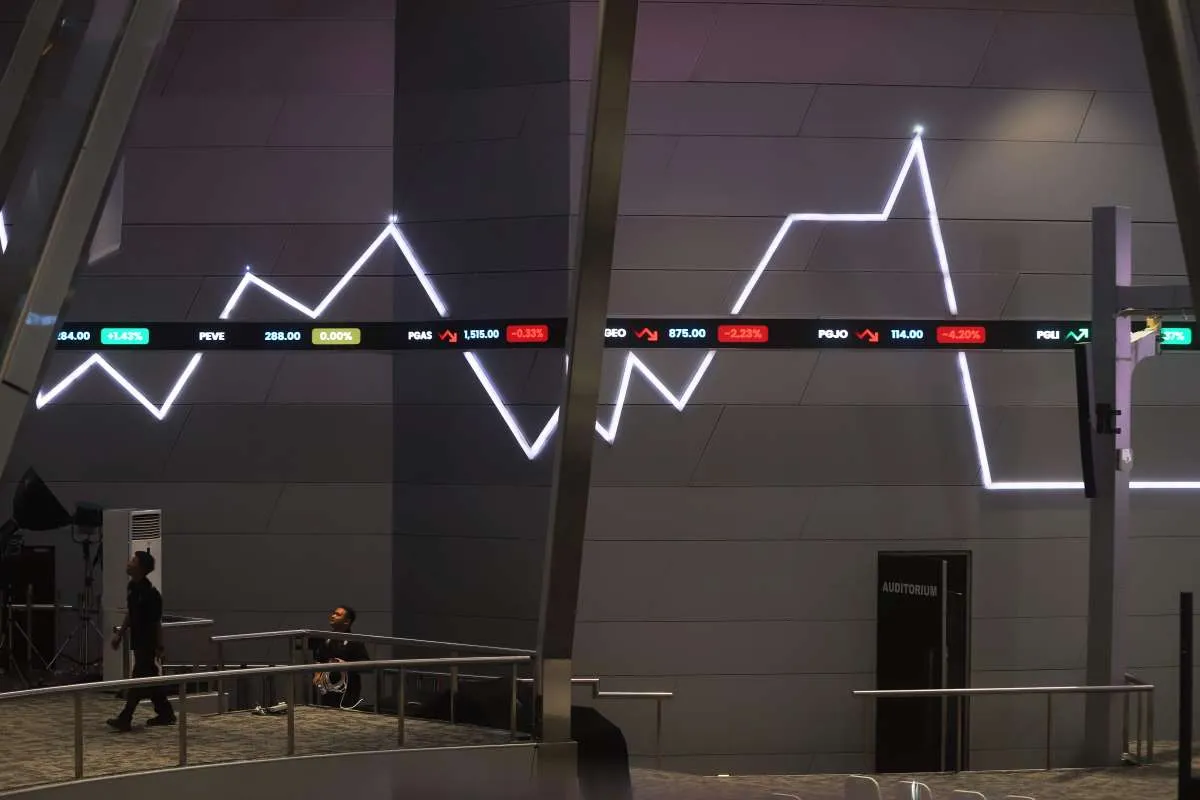 Saham Bank KBMI 4 Kompak Anjlok di Sesi Pertama Hari Ini (18/3), Begini Kata Analis