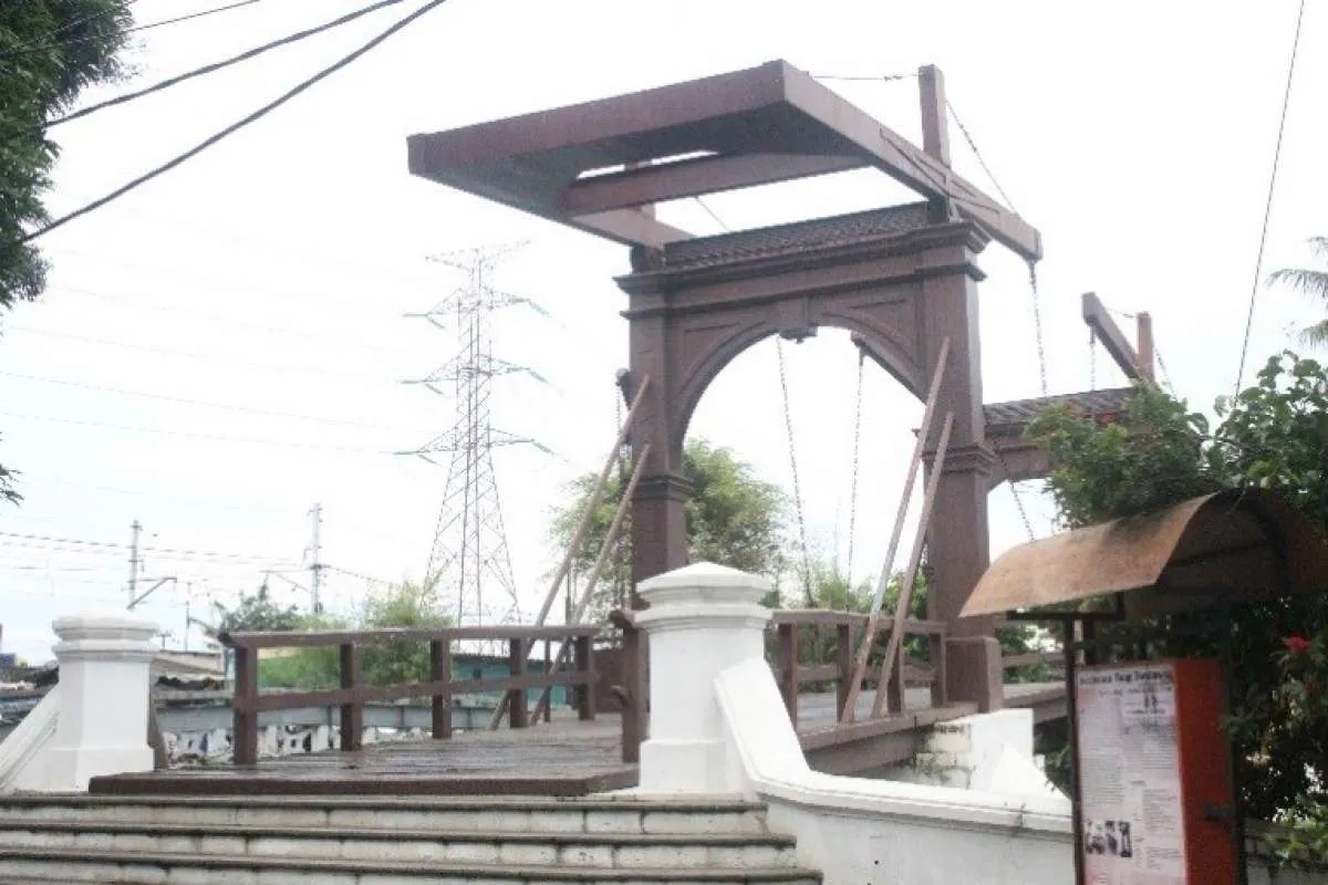 ​Mengenal jembatan tertua di Indonesia, Jembatan Kota Intan di Jakarta Barat