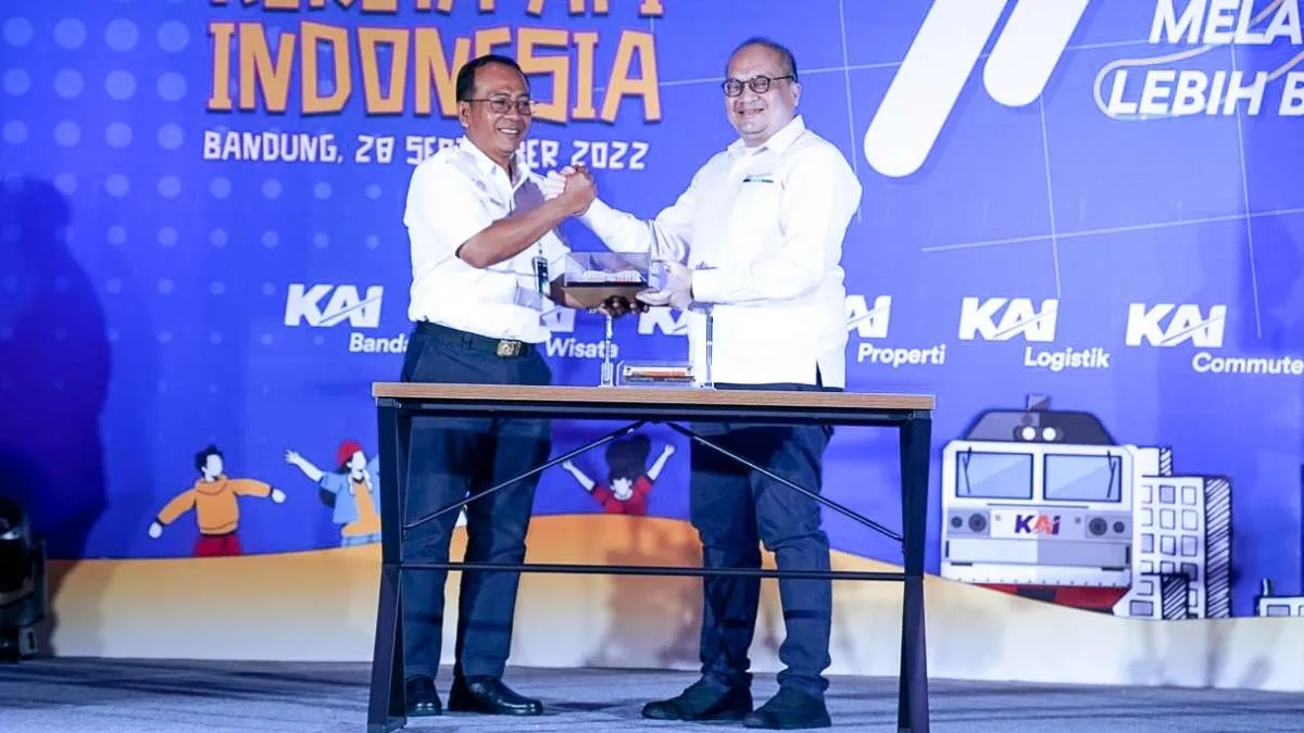 Tingkatkan Keandalan Sarana Kereta Api, KAI dan GMF Tandatangani MoU 