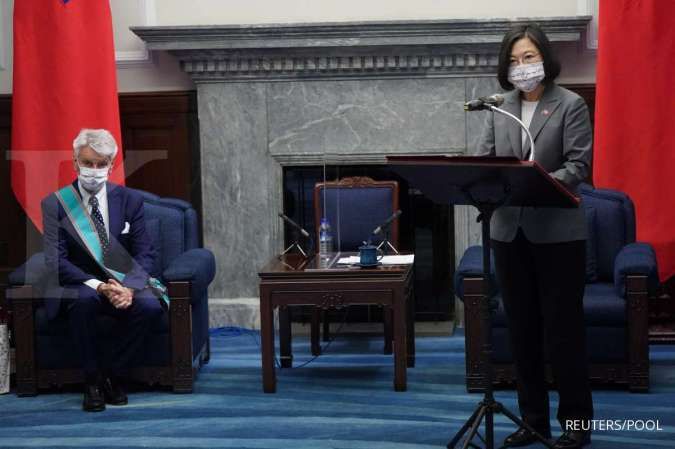 Tsai memastikan perdamaian regional saat menerima kunjungan senator Prancis 