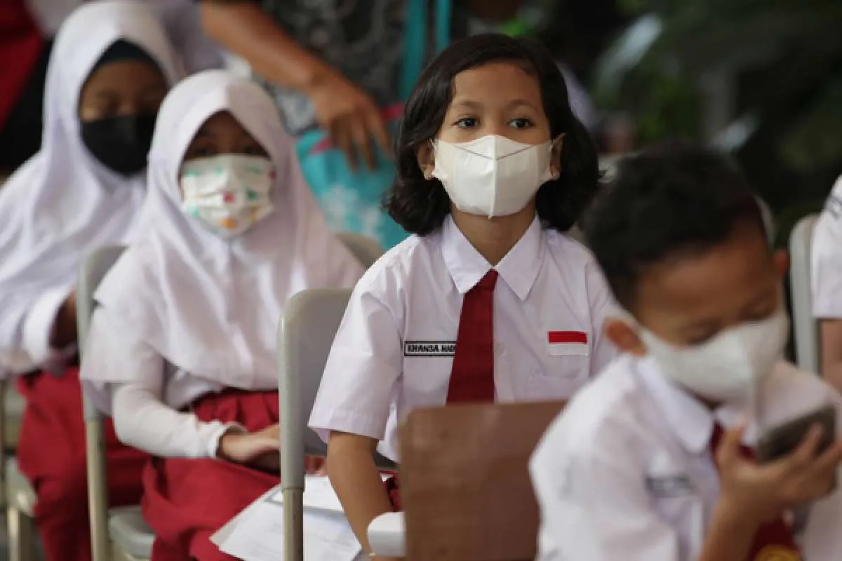 SKB 4 Menteri: PTM Dihentikan Selama 10 Hari jika Kasus Positif Covid-19 di Atas 5%
