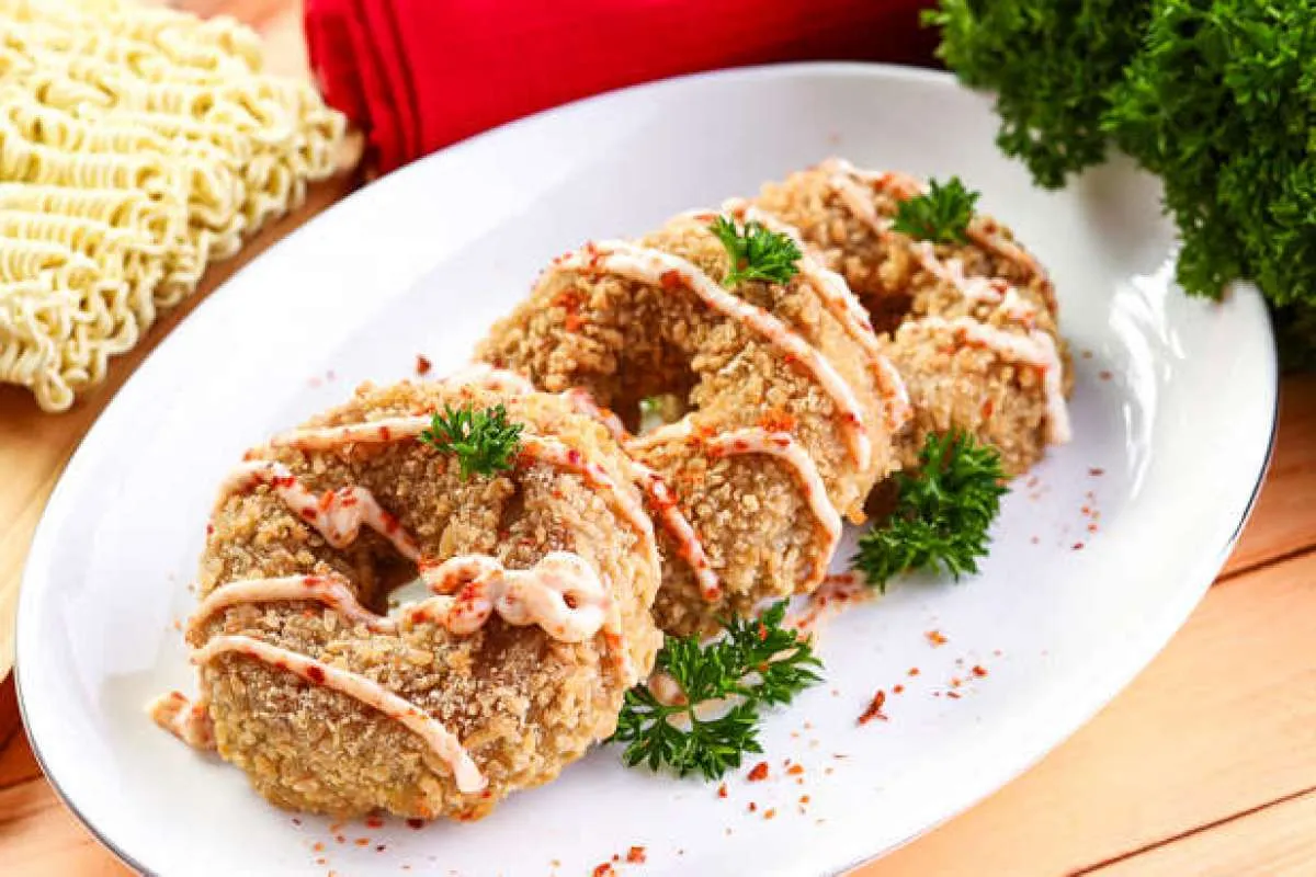 Resep Kreasi Donat Mie, Donat Krispi yang Praktis dan Gampang Dibuat