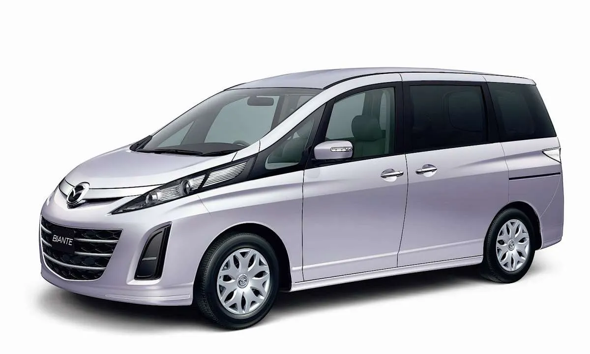 Punya fitur keren, harga mobil bekas Mazda Biante termurah Rp 140 juta