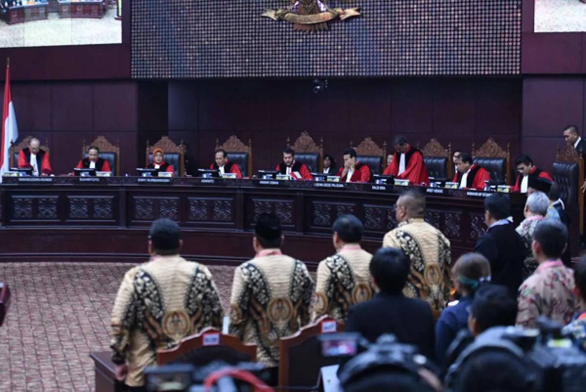 MK menolak dalil Prabowo-Sandi perihal dukungan kepala daerah ke paslon 01