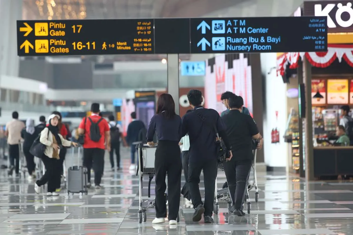 OJK Sebut Mudik Lebaran Jadi Peluang Dongkrak Asuransi Perjalanan
