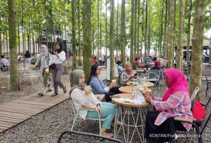 Ngopi Asyik di Antara Angin Berbisik di Kopi Nako Kebon Jati