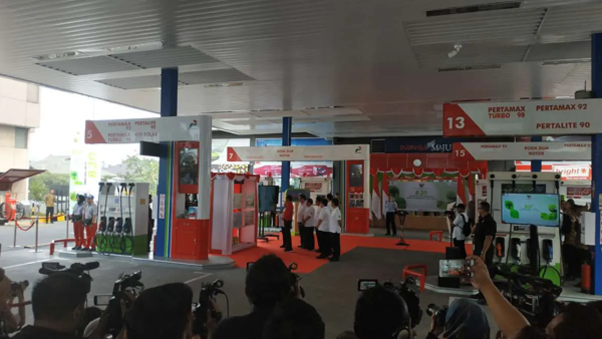 Jokowi berhitung terkait kemungkinan menurunkan harga BBM