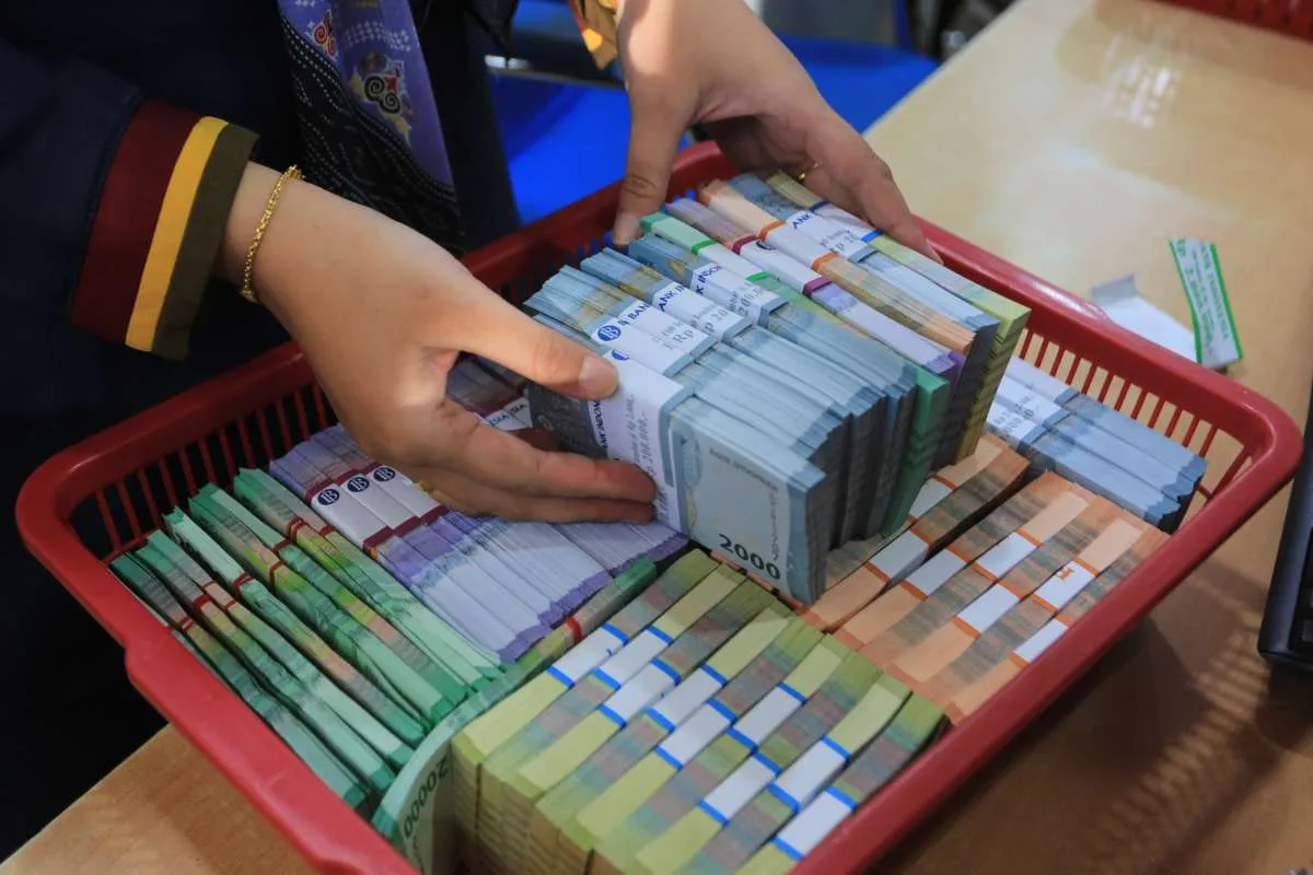 Pertumbuhan Uang Beredar Melambat, Dorongan Ekonomi Tertahan?