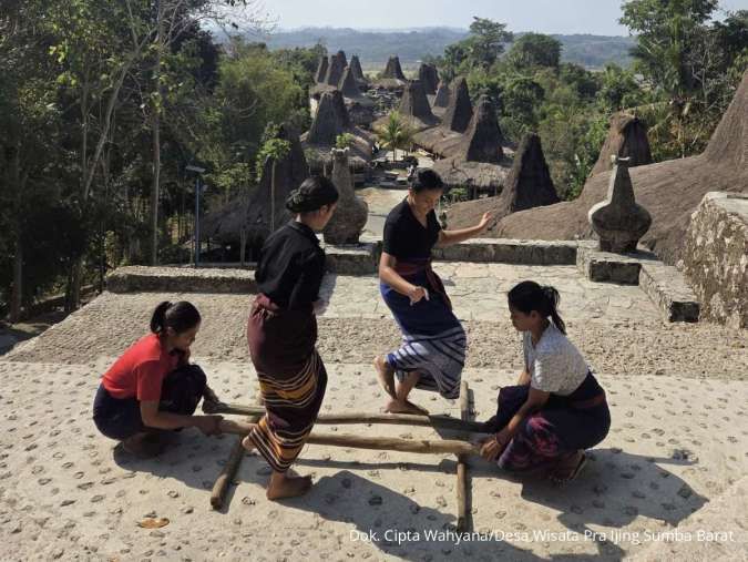 Menyusuri Jejak Tradisi dan Kearifan Sumba di Desa Bakti BCA Prai Ijing 