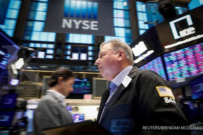 Wall Street memerah, data harga konsumen Oktober picu kekhawatiran inflasi
