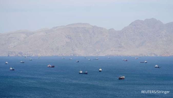 Superyacht Miliarder Rusia Lolos Lewati Selat Hormuz di Tengah Blokade Iran–AS