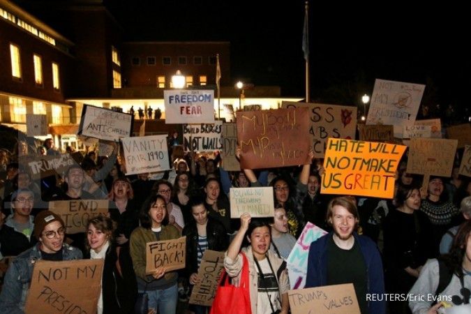 Ribuan Orang Turun ke Jalan di Washington untuk Protes Pelantikan Donald Trump