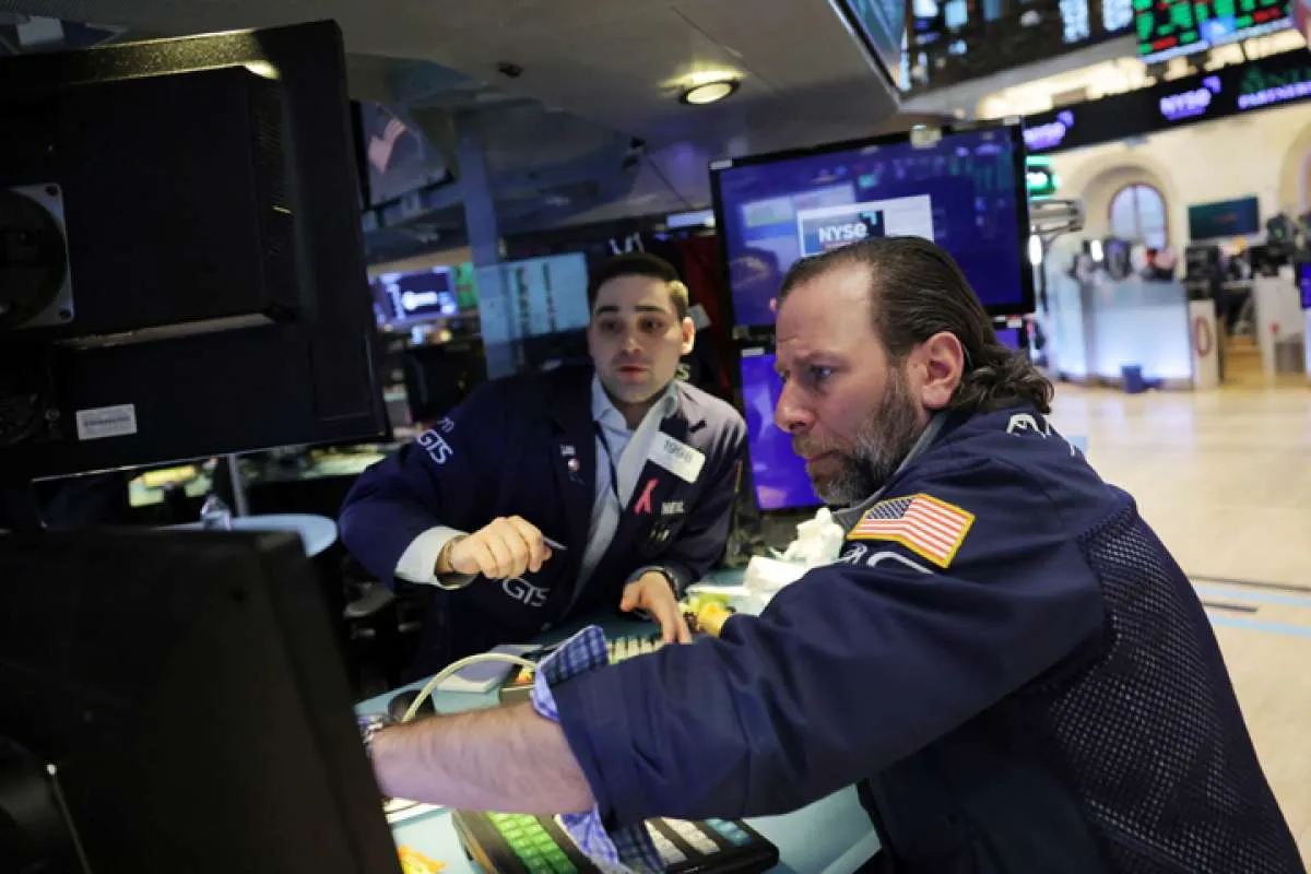 Wall Street Melejit, Nasdaq Terbang 2,91% Disokong Lonjakan Saham Induk Facebook