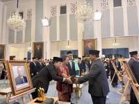 Prabowo Beri Gelar 10 Pahlawan Nasional, Salah Satunya Ada Soeharto