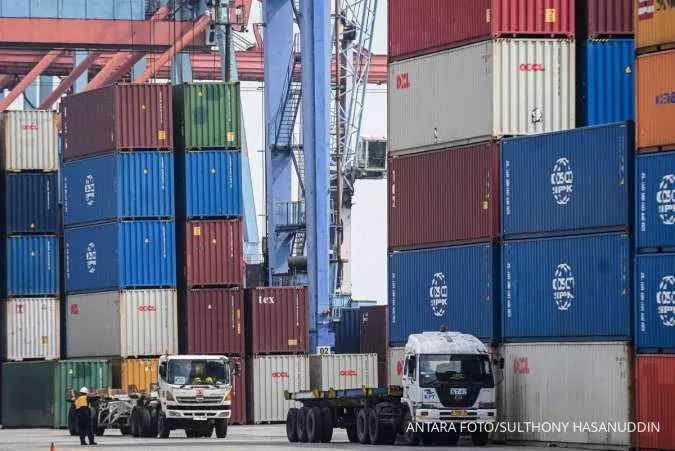 Indonesia Trade Surplus Less than Forecast, Inflation Quickens