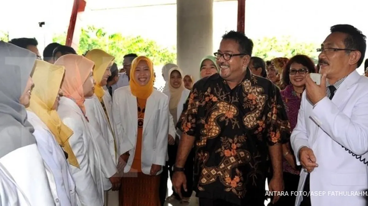 Atut akan limpahkan tugas Banten kepada Rano Karno