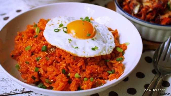 Resep Kimchi Bokkeumbap si Nasi Goreng Kimchi ala Restoran Korea