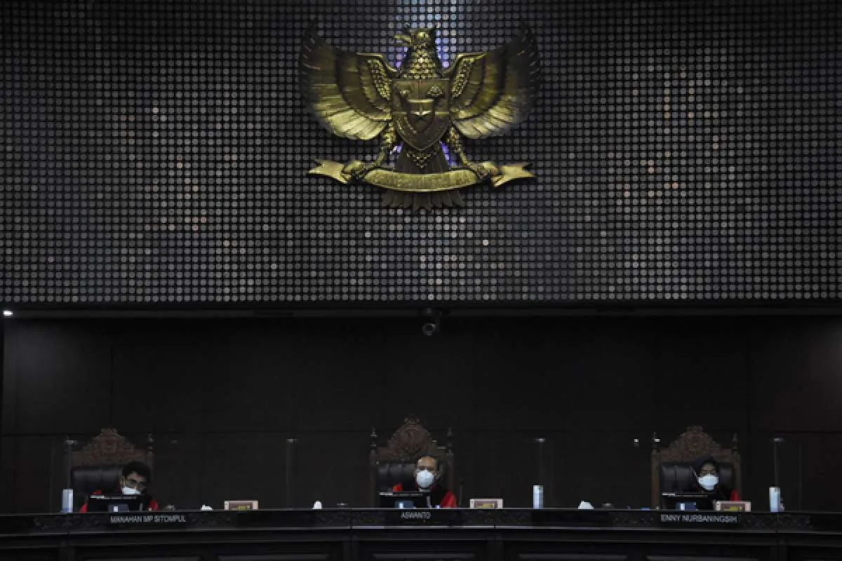 3 Hakim MK dissenting opinion dalam putusan uji materi UU Kebijakan Keuangan Negara