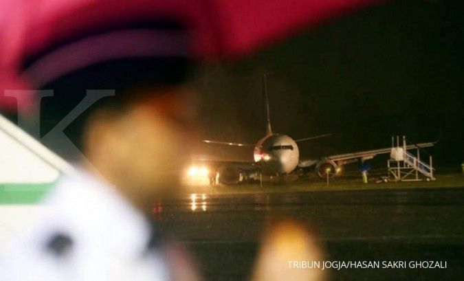 Bandara Adisutjipto masih ditutup karena Garuda