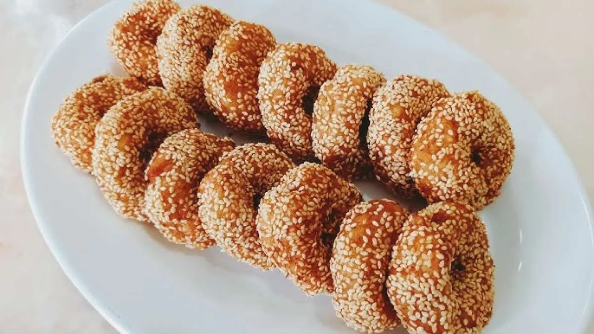 Resep Donat Pisang Wijen ala Tasyi Athasyia, Bisa Buat Ide Jualan