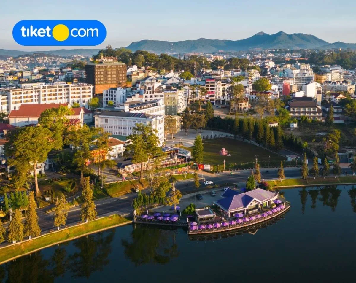 Wisatawan ke Vietnam Meningkat, tiket.com Raih Penghargaan dari Vietnam Airlines