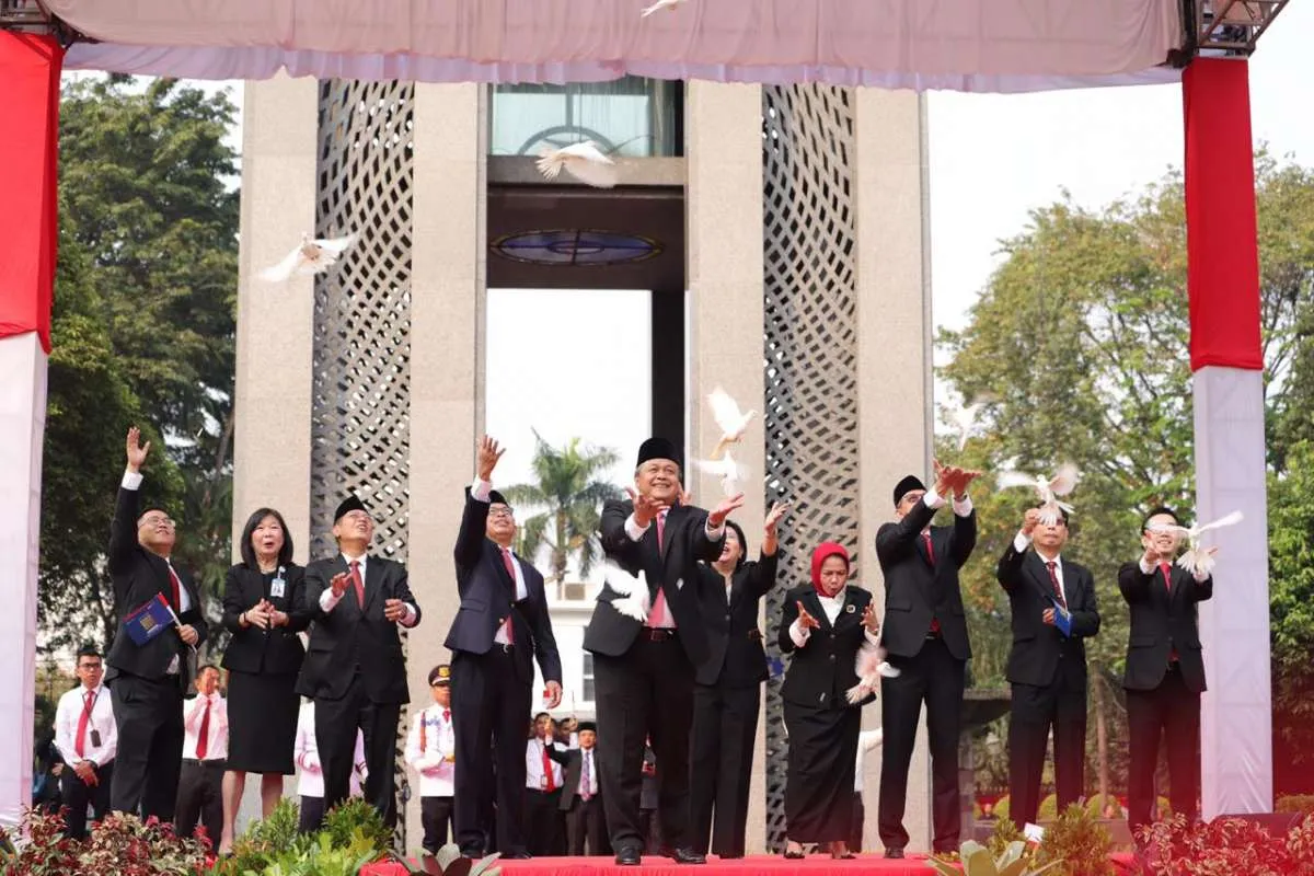 Sambut HUT RI ke-74, BI luncurkan QRIS, satu qr code untuk semua pembayaran 