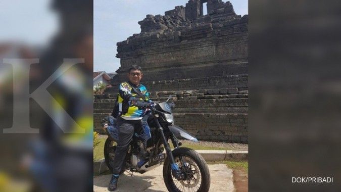 Nirwala Dwi Heryanto naik motor trail untuk pacu adrenalin