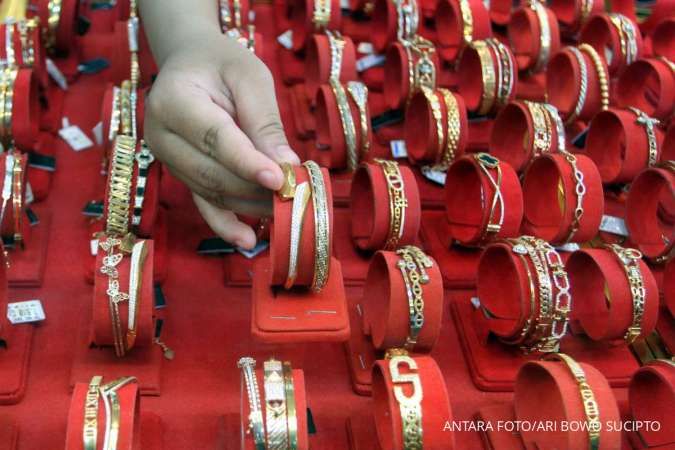 Kemilau Harga Emas Bikin Inflasi Memanas