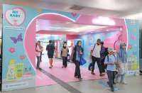 Tak Sekedar Menjaga Anak, Inilah Peran Ibu di Rumah