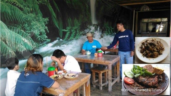 A mixed sensation of rawon, satay and sambal 