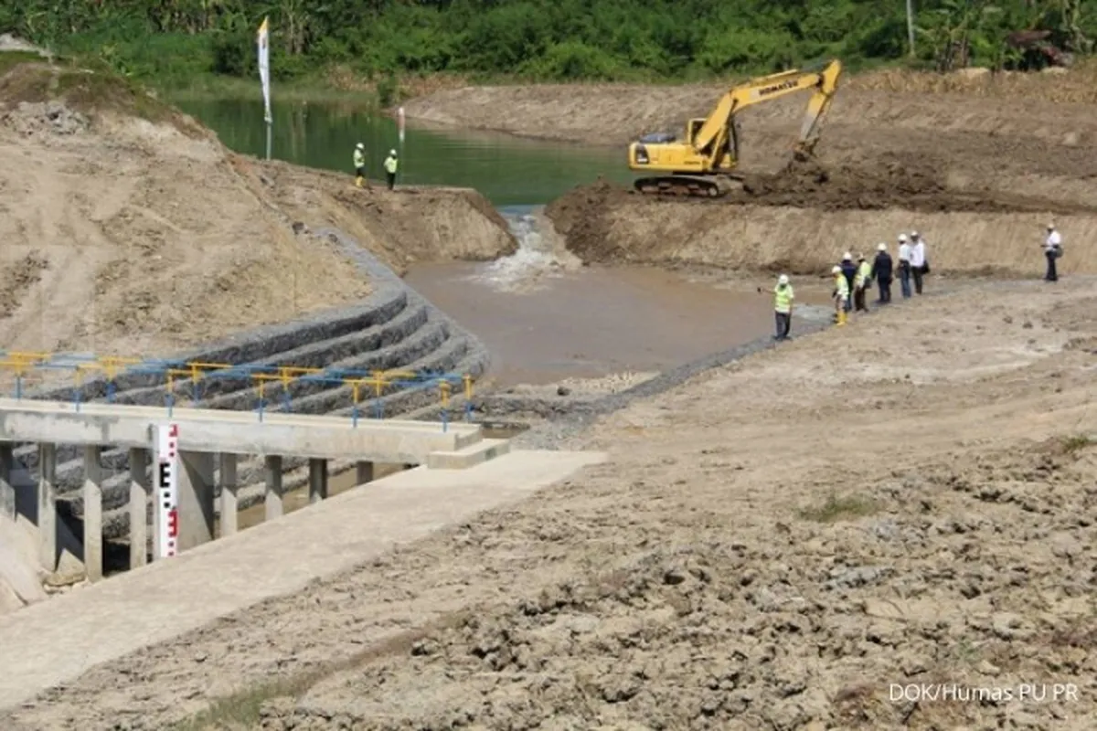 Dana talangan jalan tol, bendungan capai Rp 15 T