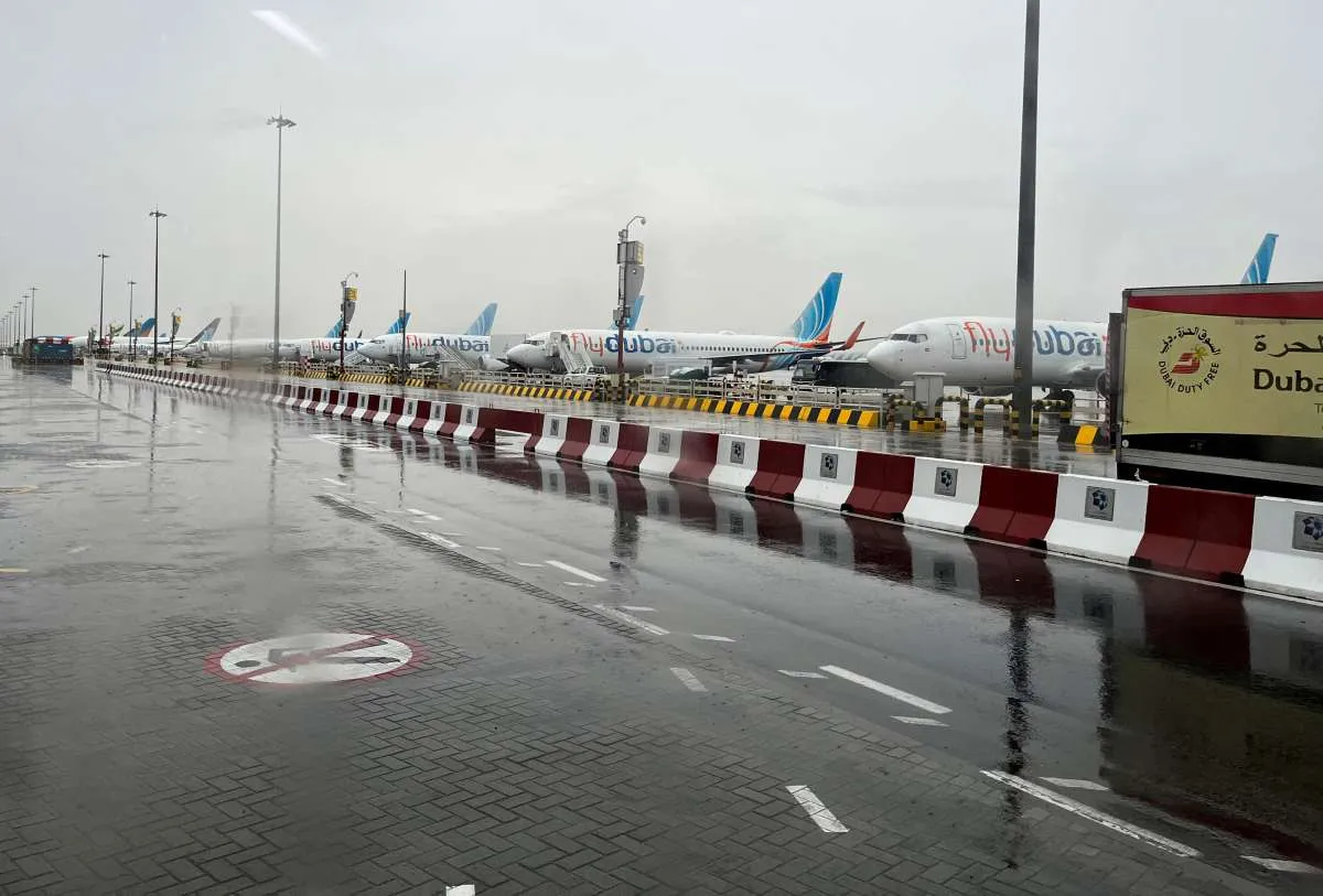 Bandara Dubai Kembali Beroperasi Pasca Banjir Bandang