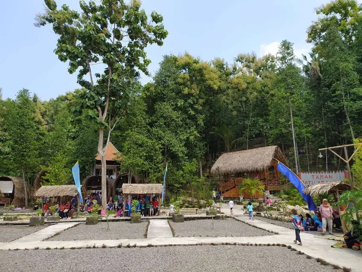 Taman Jati Larangan, tempat wisata teranyar di Bantul