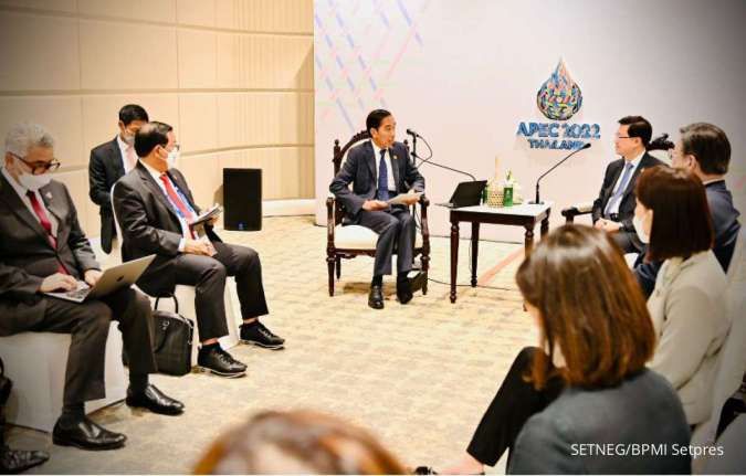 Jokowi dan Chief Executive Hong Kong Bahas Isu Perdagangan Hingga Perlindungan WNI