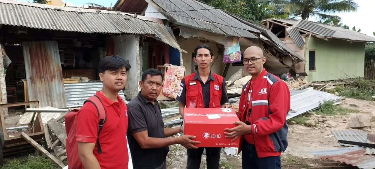 JD.ID Bersama JDL Express Salurkan Bantuan untuk Korban Gempa di Cianjur