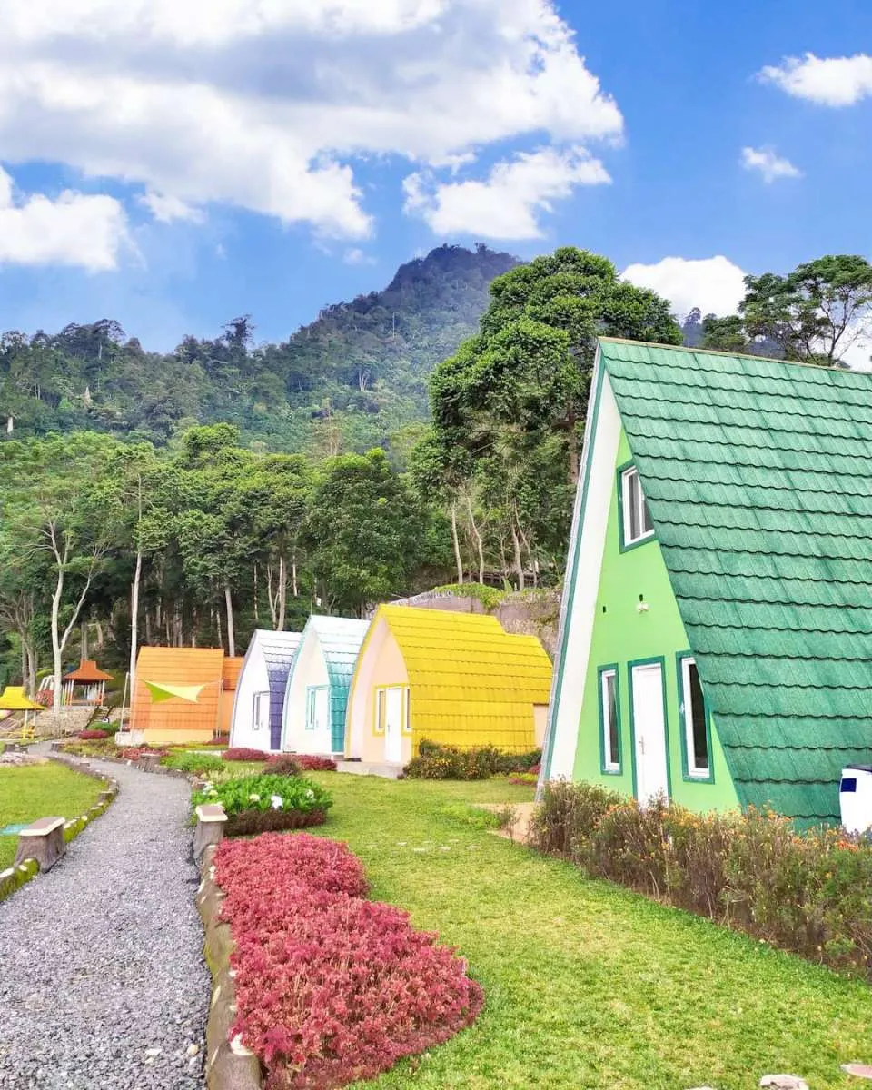 Nirvana Valley, tempat staycation yang Instagramable di Bogor