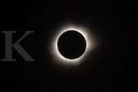 Apakah Gerhana Matahari Aman dan Bagaimana Cara Mengamatinya?