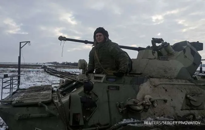 Russia Says Video Shows Tanks, Military Equipment Leaving Crimea