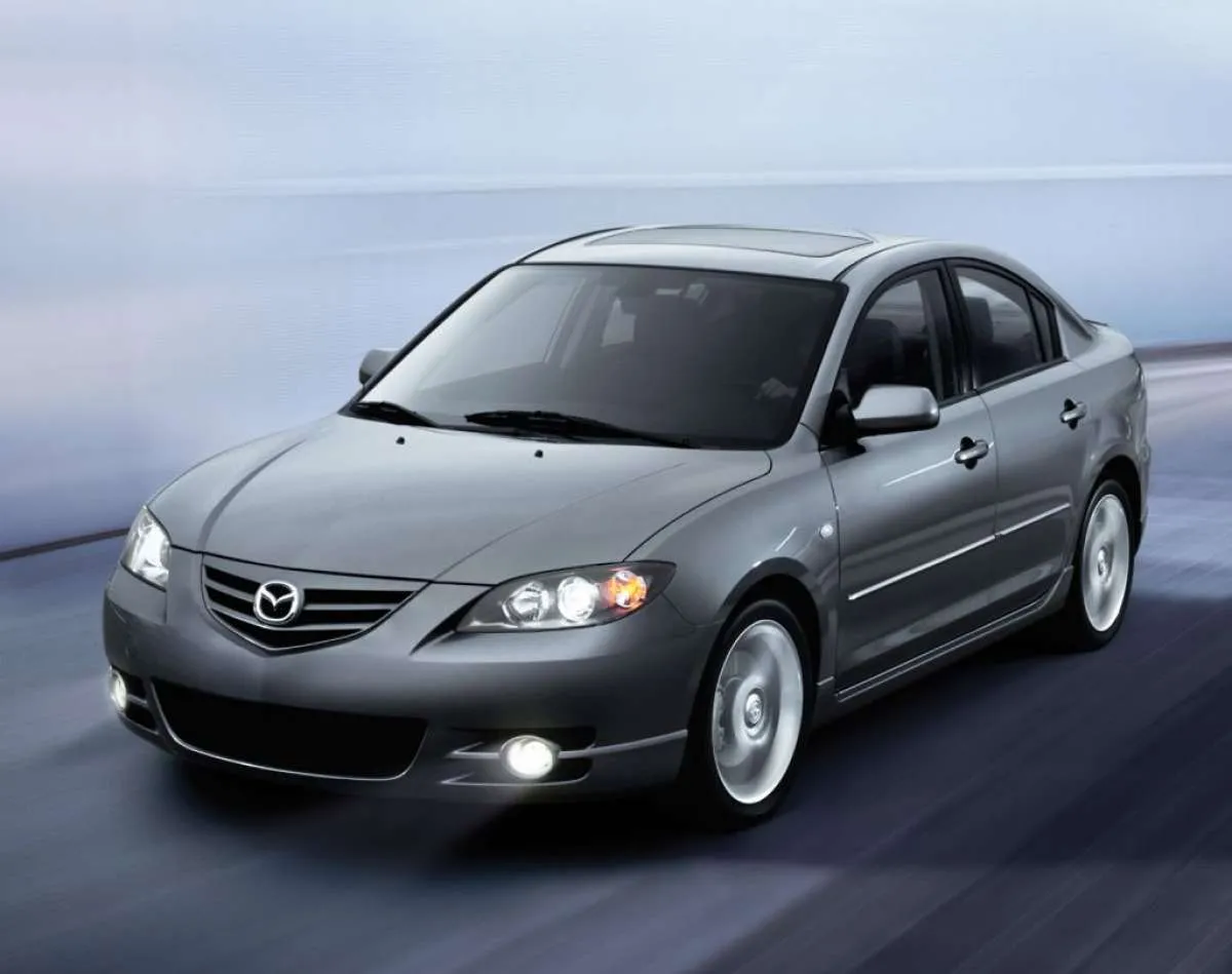 Harga mobil bekas Mazda 3 mulai Rp 50 jutaan, sedan murah berfitur lengkap