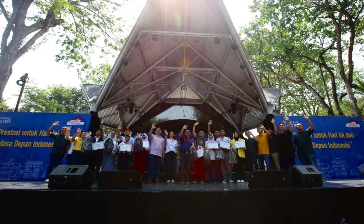 Koperasi Astra Serahkan Beasiswa Kepada 3.278 Anak Anggota