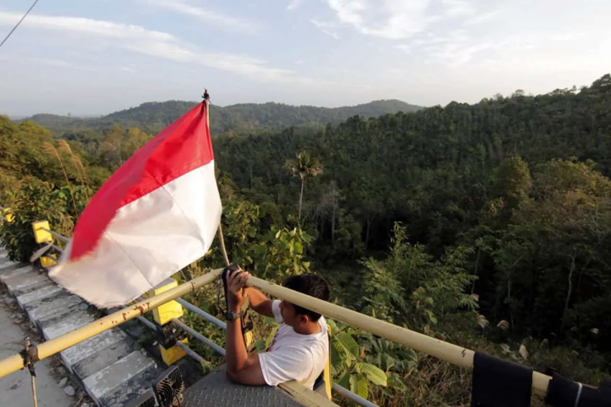Harga bendera Merah Putih yang dijual di pinggir jalan mulai Rp 25.000-Rp 450.000