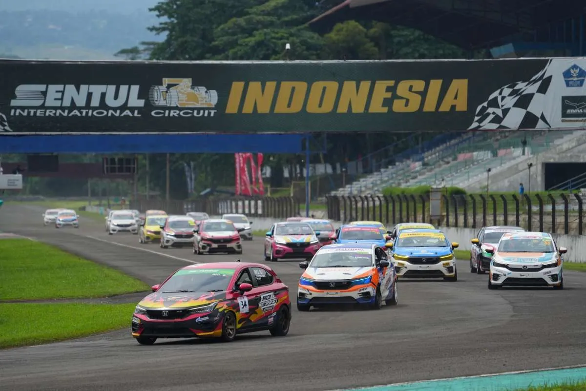 Balap One Make Race Honda City Hatchback RS Speed Challenge 2022 Disambut Antusias