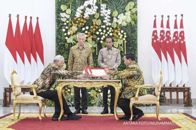 Bertemu PM Lee, Jokowi Minta Investor Singapura Berinvestasi Bangun PLTS di IKN
