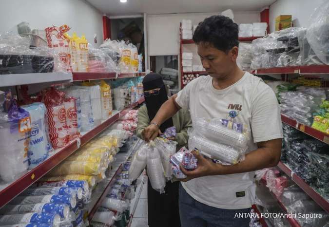 Pemerintah Siapkan Skema Khusus Redam Lonjakan Harga Plastik